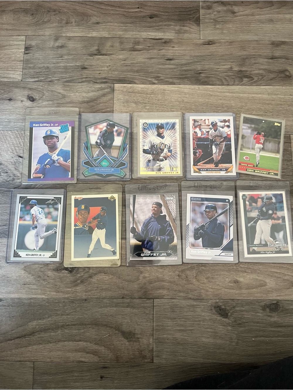 Baseball Card Lot -Ken Griffey Jr  10 cards
